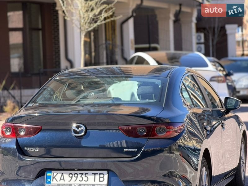Седан Mazda 3 2021 в Киеве