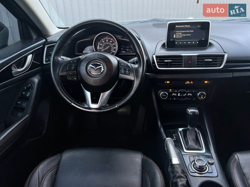 Седан Mazda 3 2015 в Миколаєві