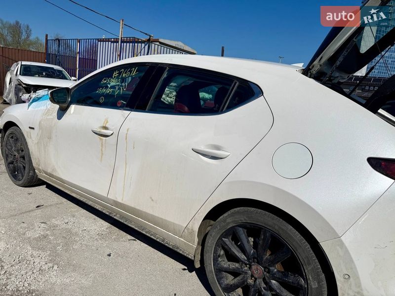 Хетчбек Mazda 3 2020 в Києві