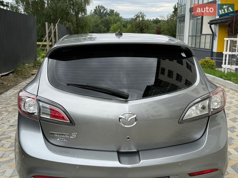 Хэтчбек Mazda 3 2010 в Надворной