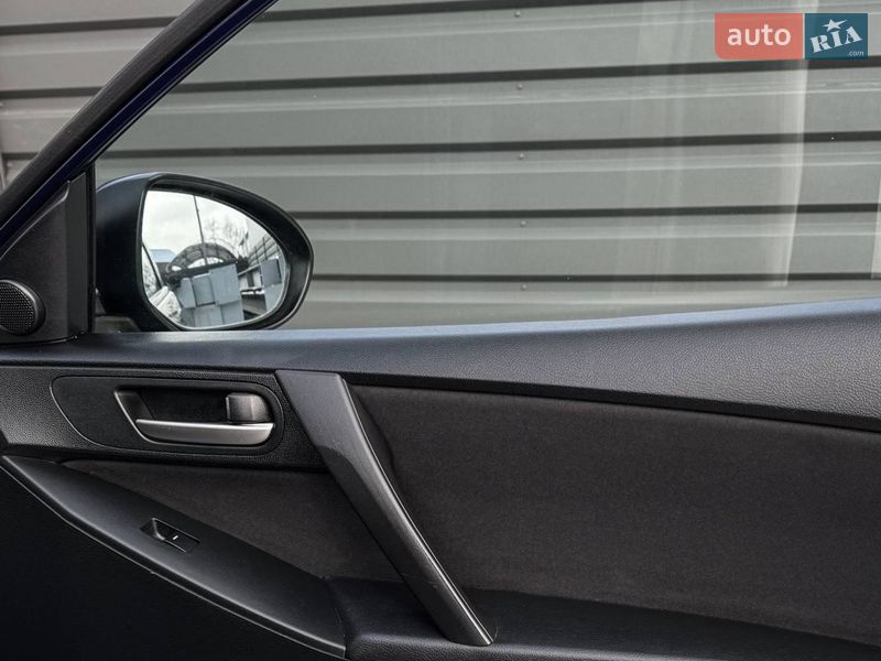 Хетчбек Mazda 3 2010 в Черкасах фото 6 Хетчбек Mazda 3 2010 в Черкасах