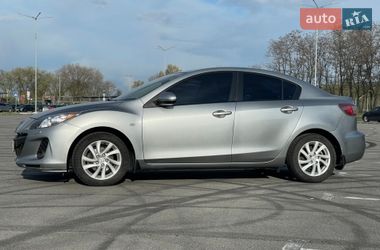 Седан Mazda 3 2012 в Днепре