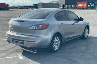 Седан Mazda 3 2012 в Днепре