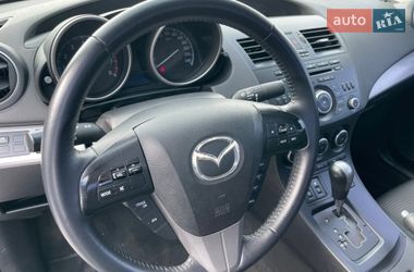Седан Mazda 3 2012 в Днепре