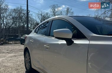 Седан Mazda 3 2015 в Одесі