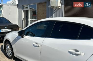 Седан Mazda 3 2015 в Одесі