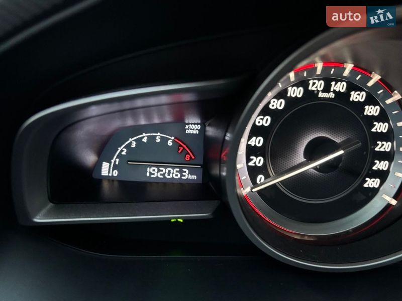 Седан Mazda 3 2015 в Києві