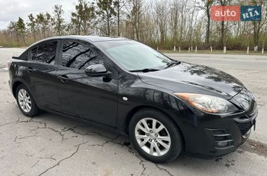 Седан Mazda 3 2010 в Кореці