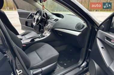 Седан Mazda 3 2010 в Корце