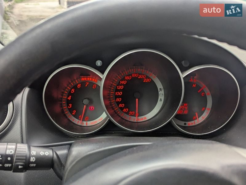 Хэтчбек Mazda 3 2007 в Новомосковске