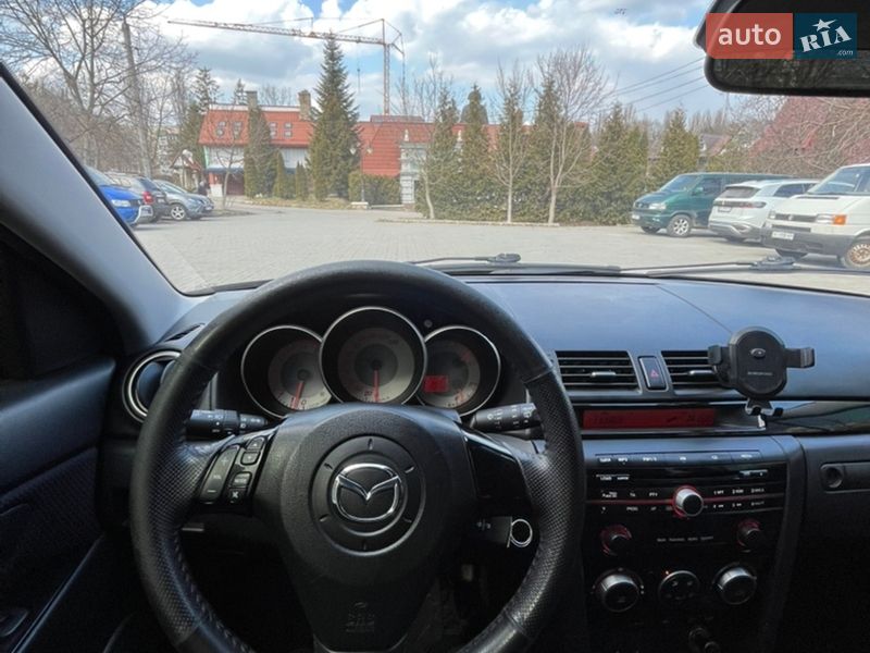 Хетчбек Mazda 3 2008 в Чернівцях