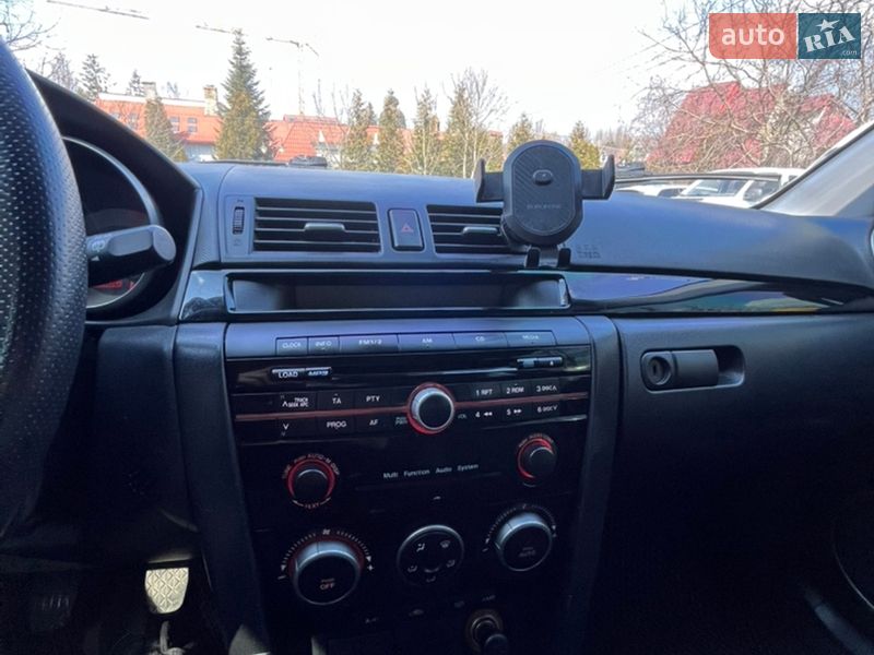 Хетчбек Mazda 3 2008 в Чернівцях