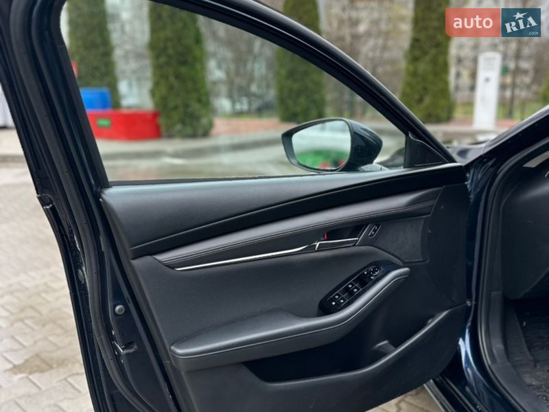 Седан Mazda 3 2019 в Житомире