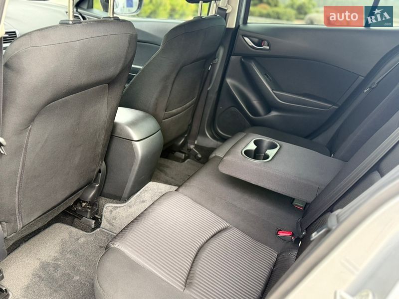 Седан Mazda 3 2016 в Харькове фото 24 Седан Mazda 3 2016 в Харькове