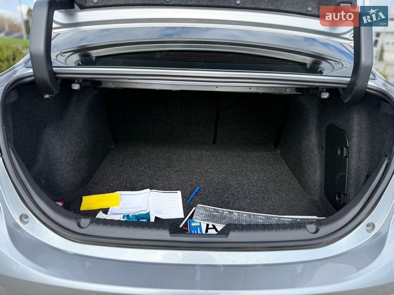 Седан Mazda 3 2016 в Харькове фото 29 Седан Mazda 3 2016 в Харькове