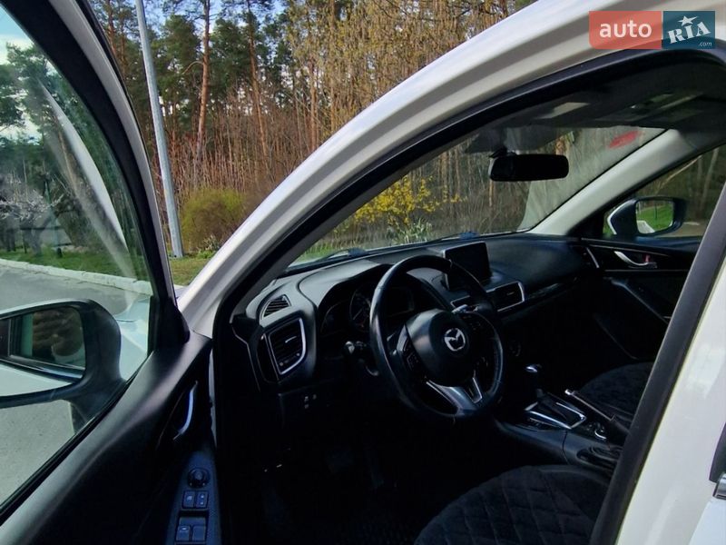 Хетчбек Mazda 3 2015 в Києві фото 17 Хетчбек Mazda 3 2015 в Києві