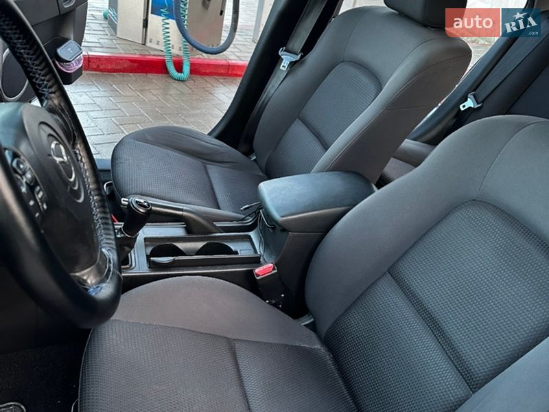 Хетчбек Mazda 3 2008 в Борисполі