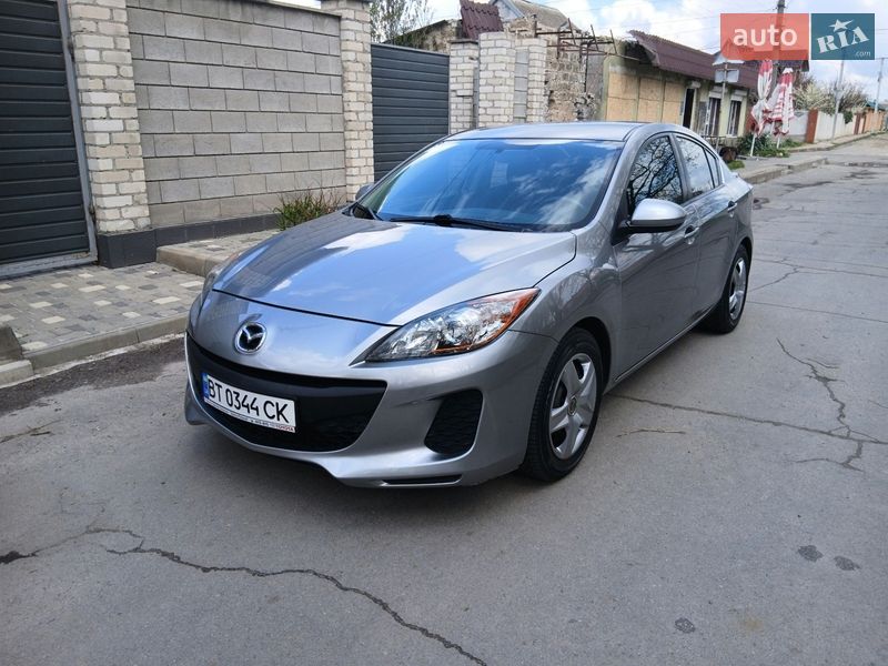 Седан Mazda 3 2011 в Херсоне