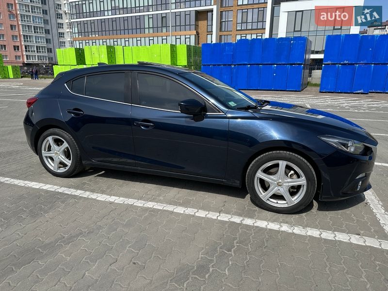 Хетчбек Mazda 3 2015 в Івано-Франківську