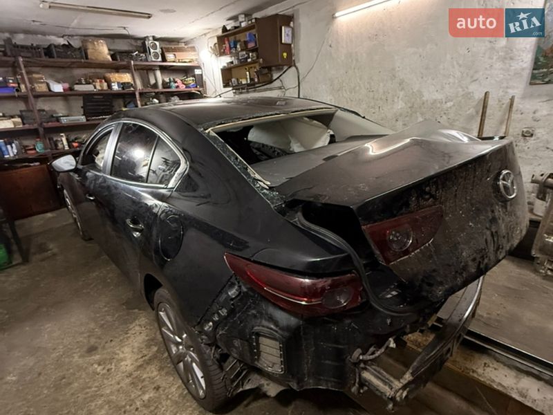 Седан Mazda 3 2020 в Киеве фото 6 Седан Mazda 3 2020 в Киеве