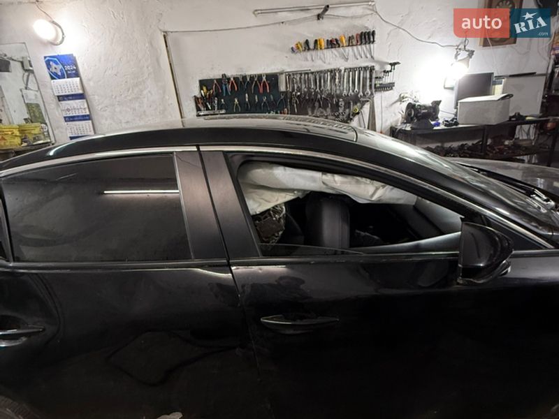 Седан Mazda 3 2020 в Киеве фото 11 Седан Mazda 3 2020 в Киеве