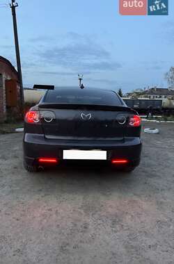 Седан Mazda 3 2006 в Ивано-Франковске