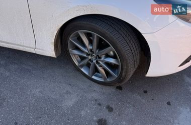Седан Mazda 3 2018 в Николаеве