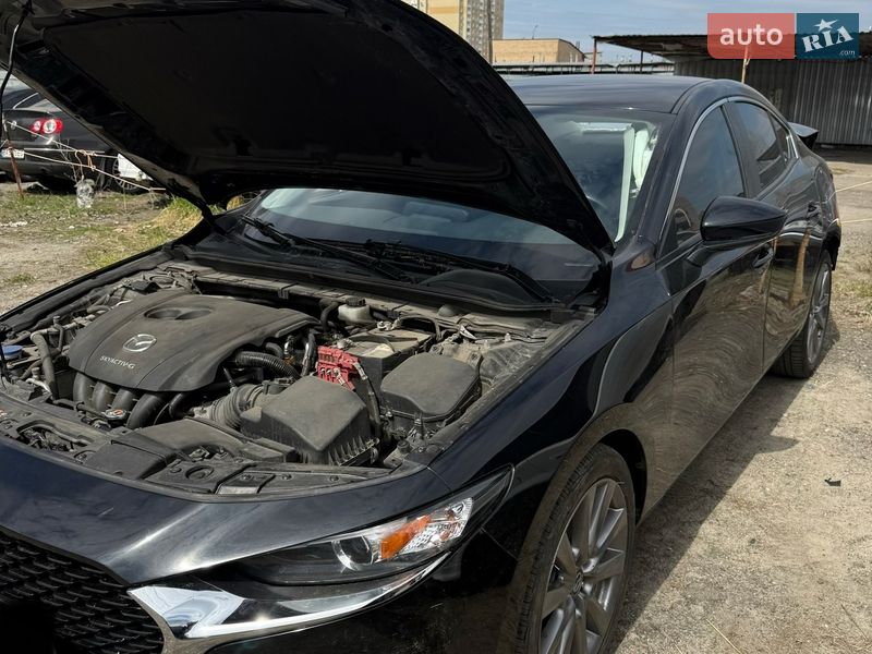 Седан Mazda 3 2020 в Киеве