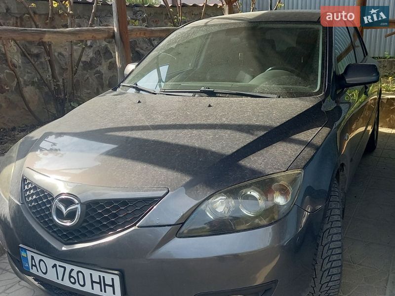 Хэтчбек Mazda 3 2006 в Ужгороде