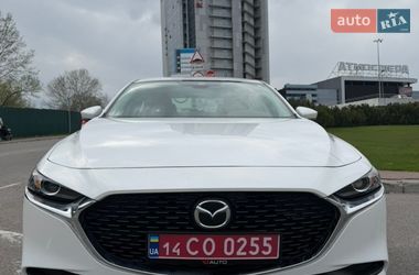 Седан Mazda 3 2019 в Киеве