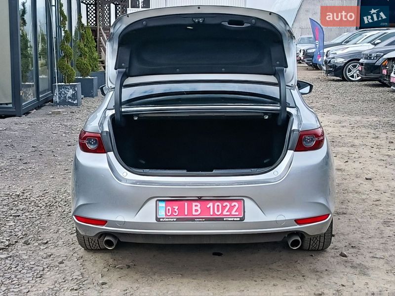 Седан Mazda 3 2019 в Луцке