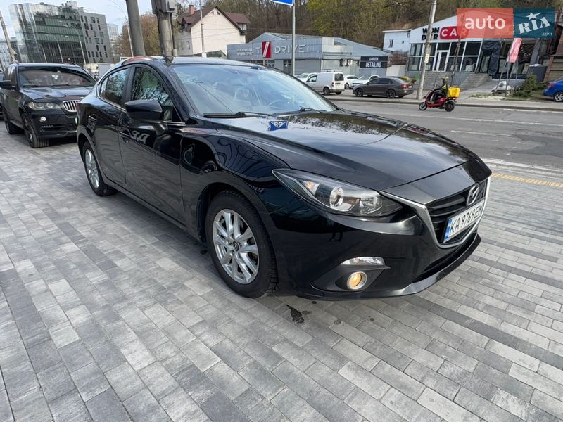 Mazda 3 2015