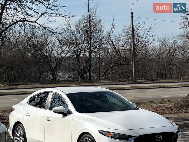 Седан Mazda 3 2019 в Киеве