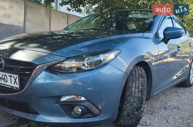 Седан Mazda 3 2016 в Днепре