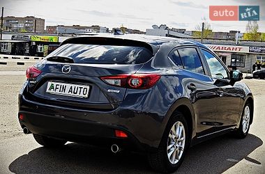 Хэтчбек Mazda 3 2015 в Черкассах