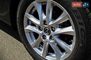 Хэтчбек Mazda 3 2015 в Черкассах