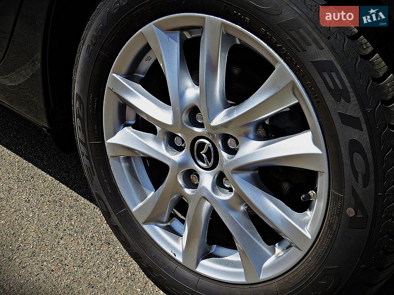 Хэтчбек Mazda 3 2015 в Черкассах