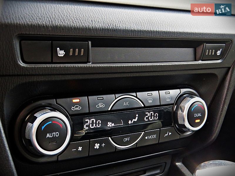 Хэтчбек Mazda 3 2015 в Черкассах