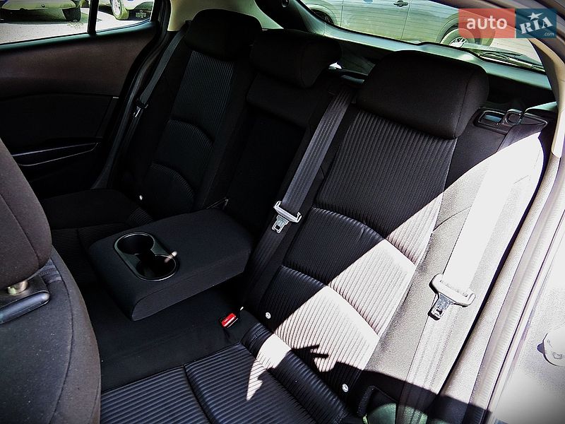 Хэтчбек Mazda 3 2015 в Черкассах
