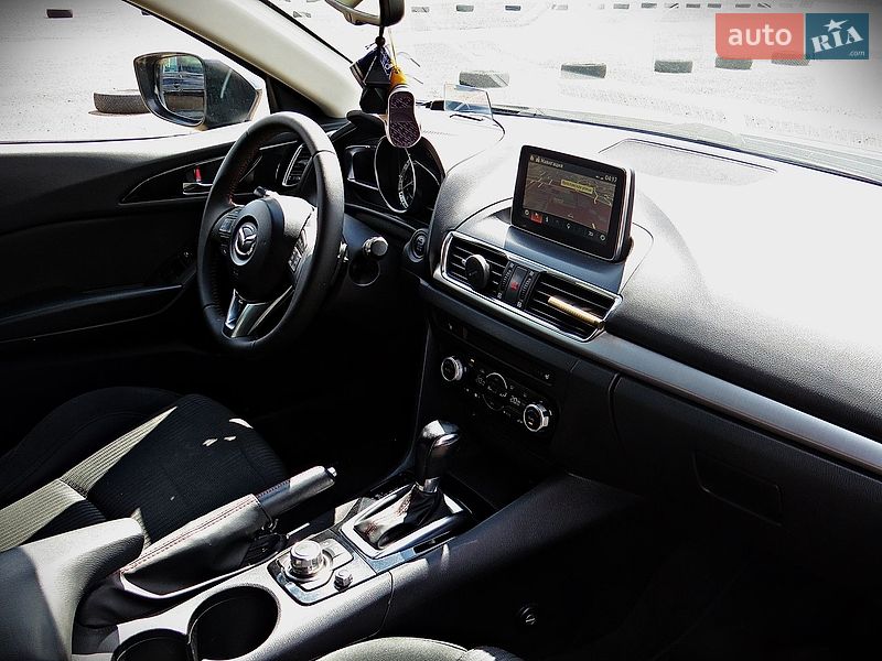 Хэтчбек Mazda 3 2015 в Черкассах