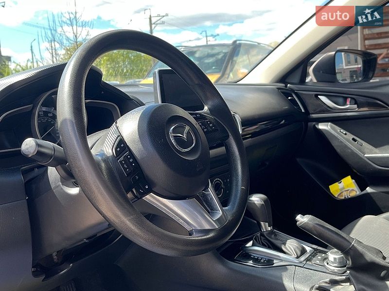 Седан Mazda 3 2016 в Стрые