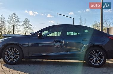 Седан Mazda 3 2018 в Ивано-Франковске