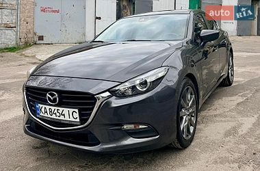 Хэтчбек Mazda 3 2017 в Днепре