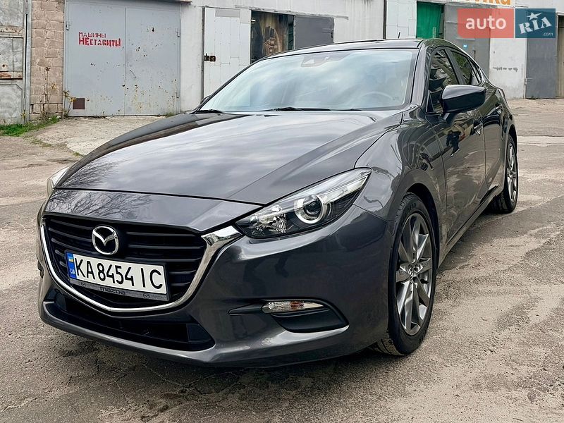 Хэтчбек Mazda 3 2017 в Днепре
