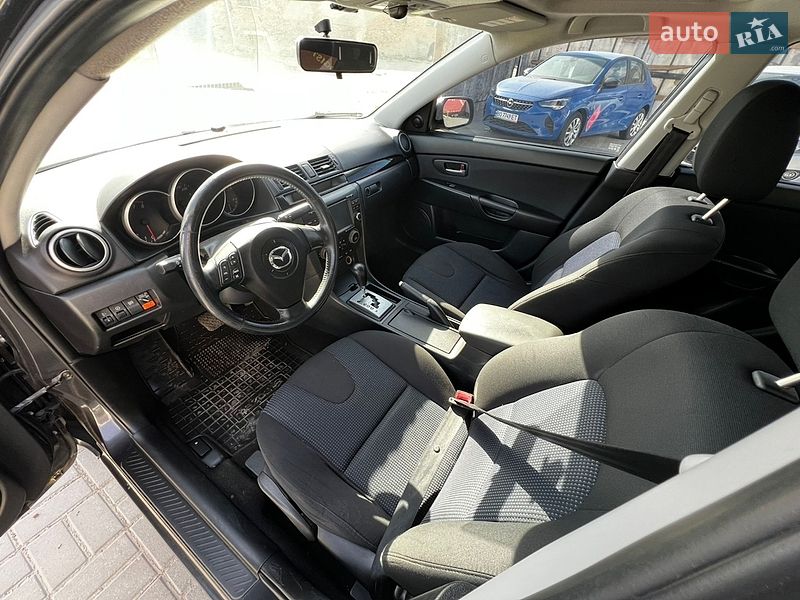 Седан Mazda 3 2005 в Ковеле