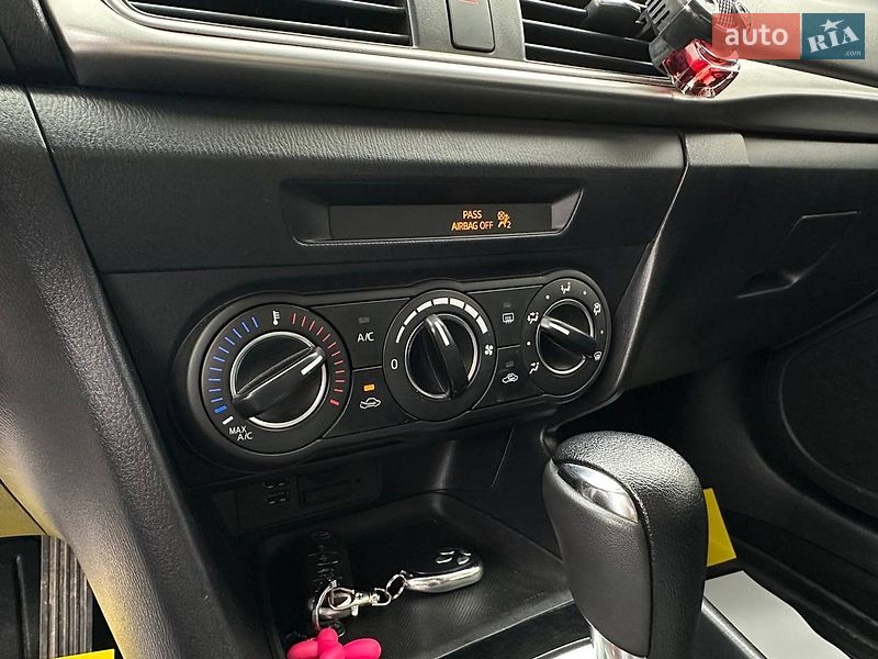 Седан Mazda 3 2017 в Ивано-Франковске