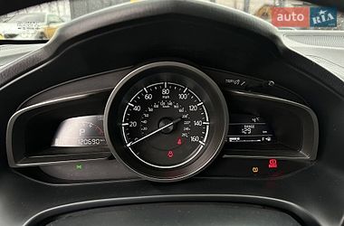 Седан Mazda 3 2017 в Ивано-Франковске