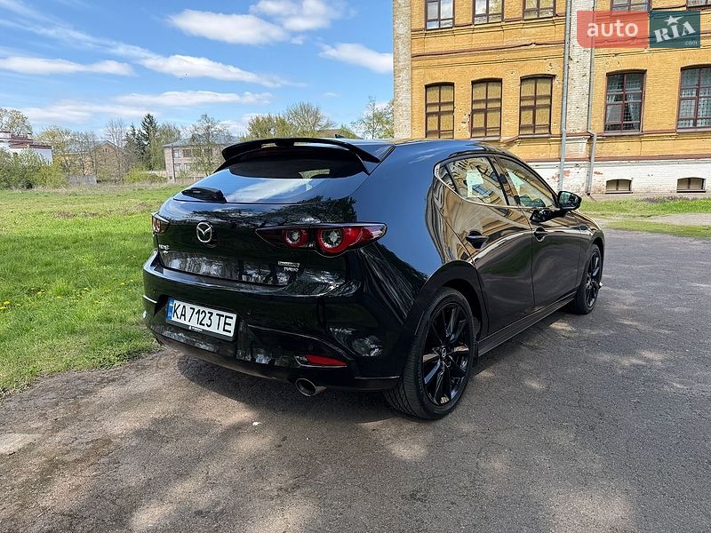 Хэтчбек Mazda 3 2023 в Киеве