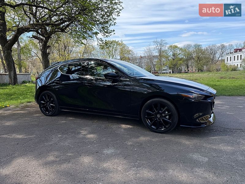 Хэтчбек Mazda 3 2023 в Киеве