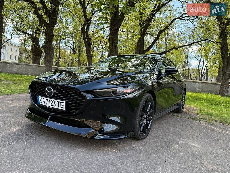 Хэтчбек Mazda 3 2023 в Киеве